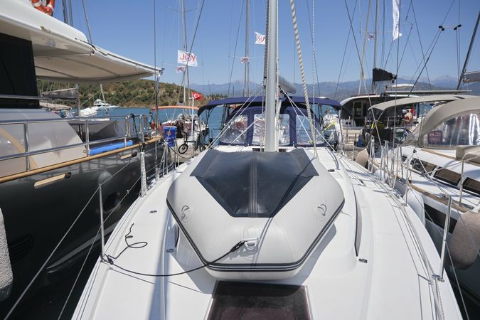Bavaria C42 | Selene