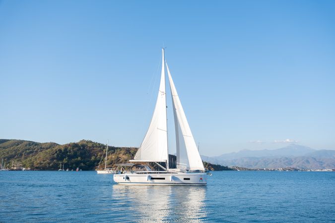 Bavaria C46 | Iris