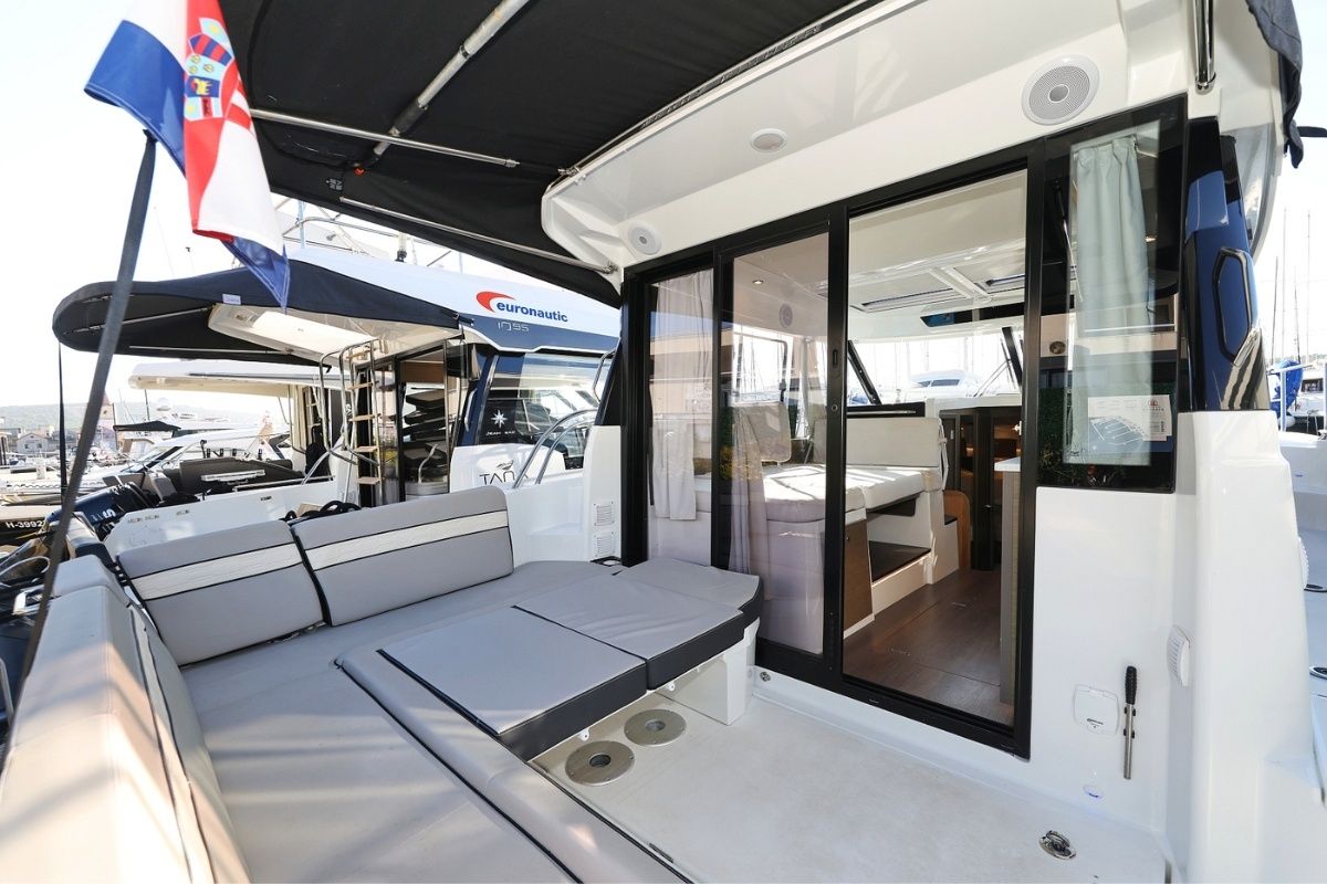 Jeanneau Merry Fisher 1095 | Blue Horizon