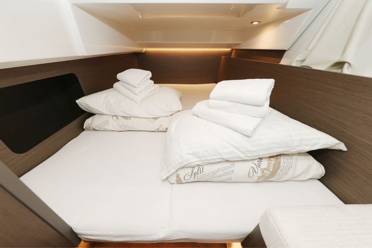 Jeanneau Merry Fisher 1095 | Blue Horizon