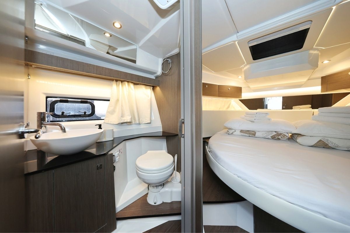 Jeanneau Merry Fisher 1095 | Blue Horizon