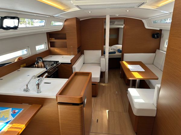 Jeanneau Sun Odyssey 410 | Bobo
