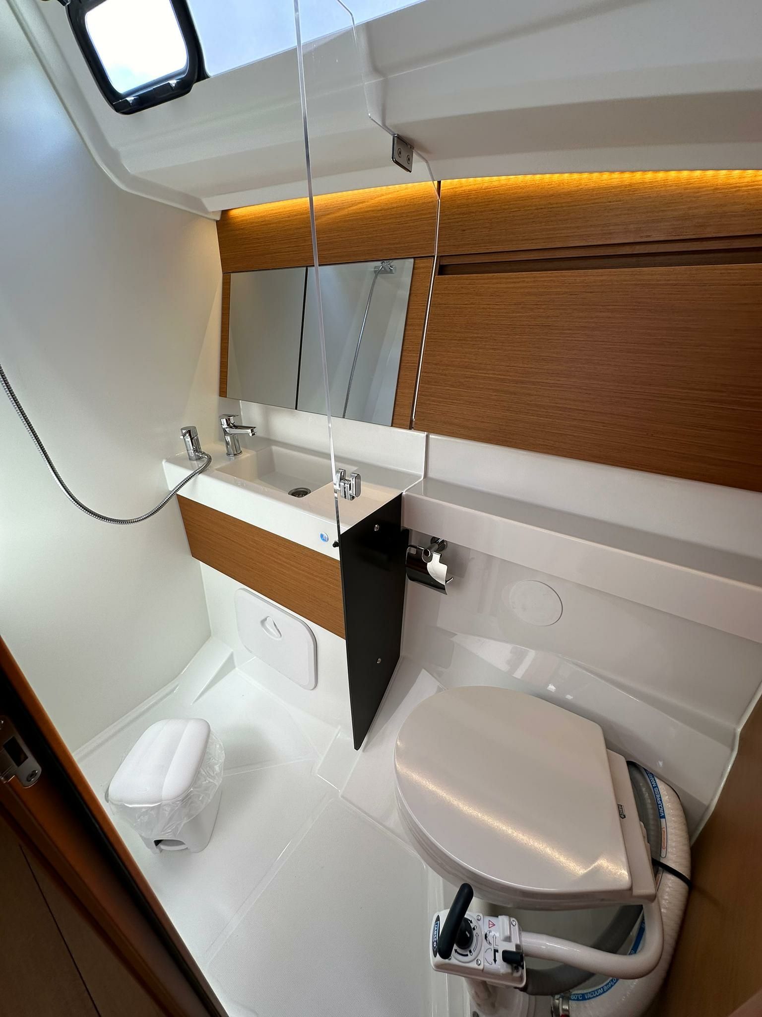 Jeanneau Sun Odyssey 410 | Bobo