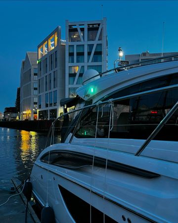 Princess V40 | Rascal