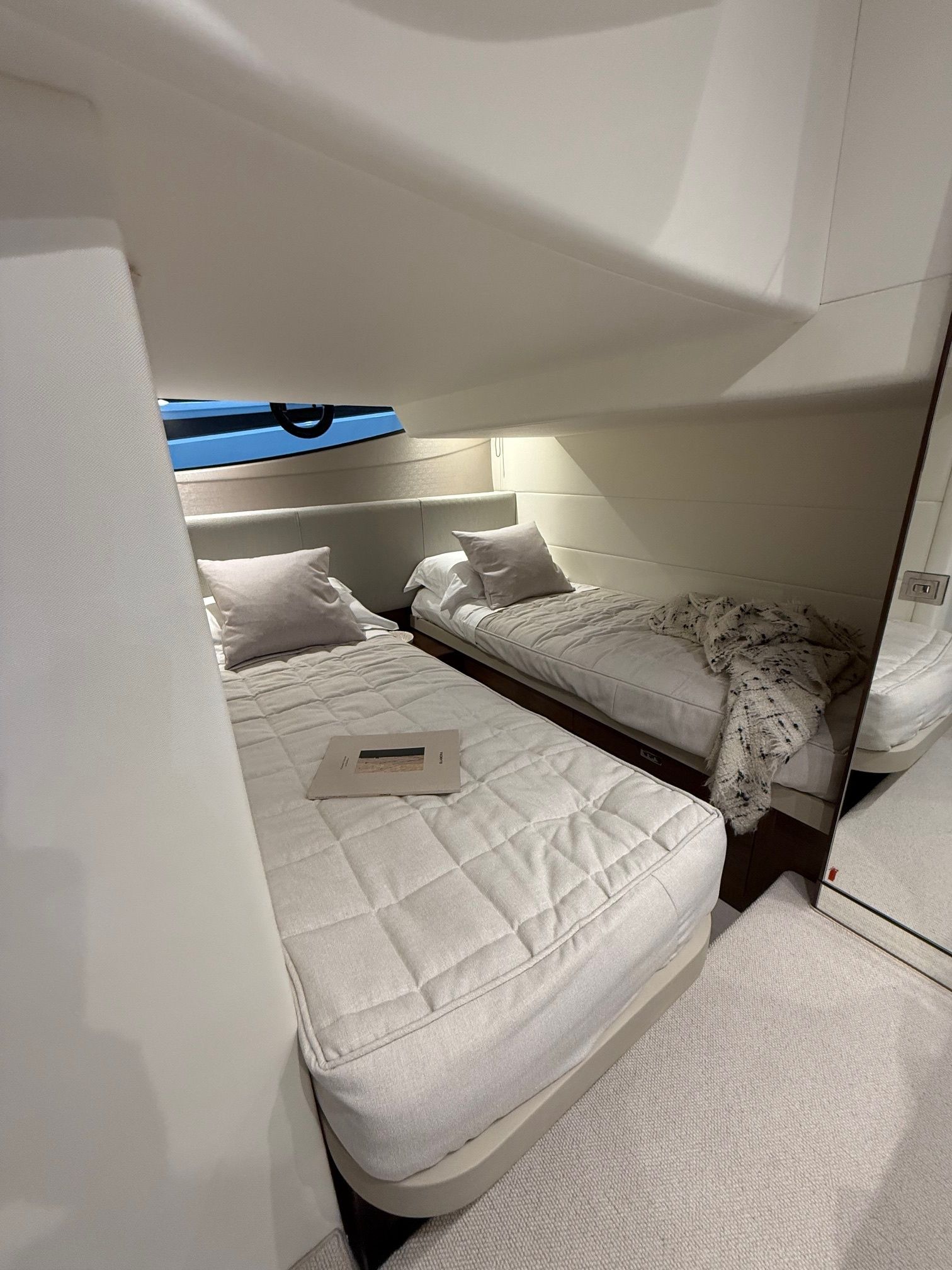 Princess V40 | Rascal