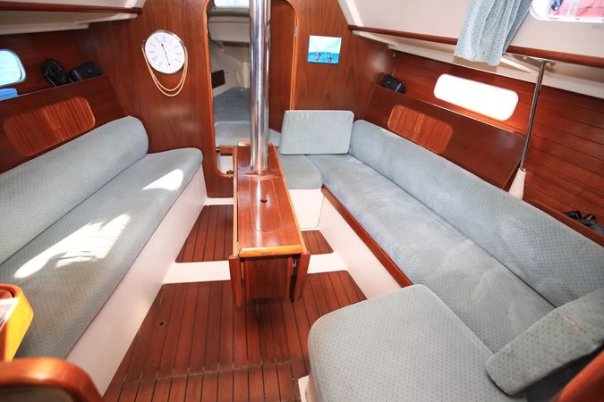 Beneteau Oceanis 321 | Columbretes