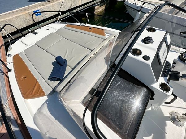 Beneteau Flyer 7 Sundeck | Garbi