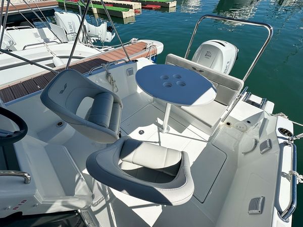 Beneteau Flyer 6 Sundeck | Ponent