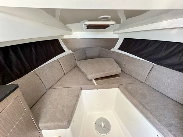 Beneteau Flyer 8 Sundeck | Llevant