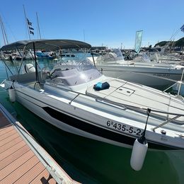Beneteau Flyer 8 Sundeck | Llevant