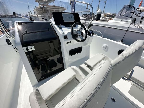 Beneteau Flyer 8 Spacedeck | Pepot