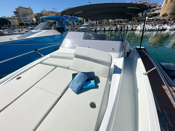 Beneteau Flyer 9 Sundeck | Mestral
