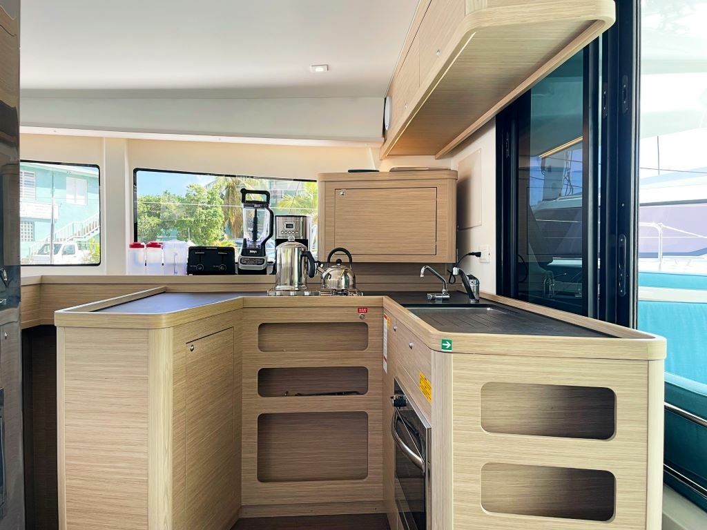 Lagoon 42 | Balancing Act