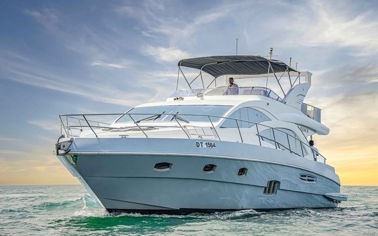 Gulf Craft Majesty 59 | The Crown