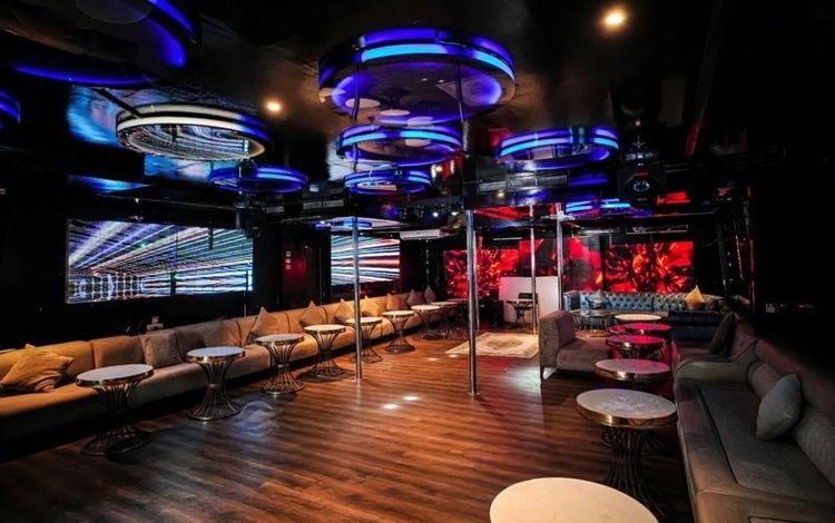 Custom Built 100 | Bella Vita