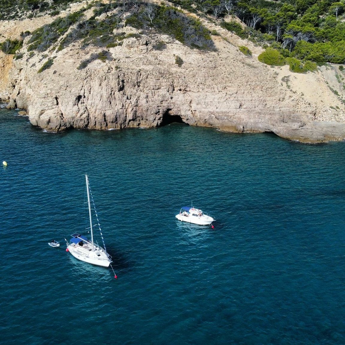 Beneteau Antares 710 | Scolvus