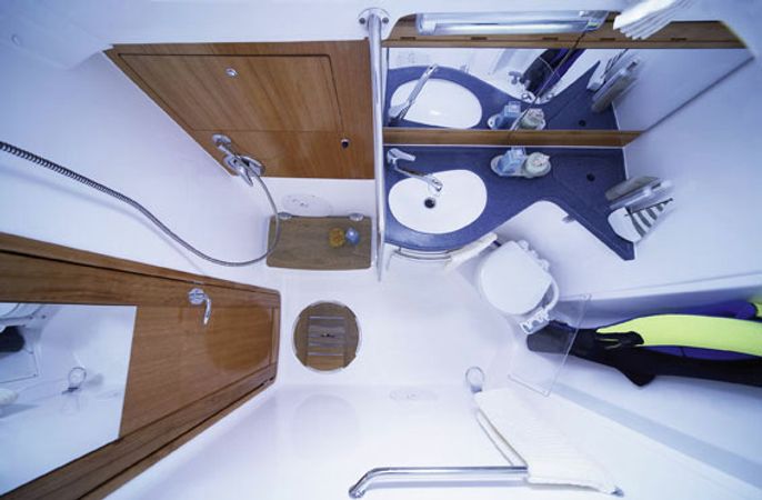 Bavaria 38 | Dotty Dot