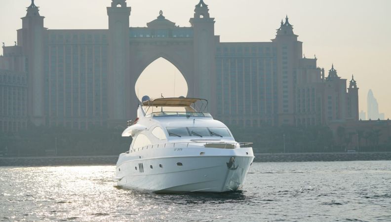Gulf Craft Majesty 88 | Hamdan 2