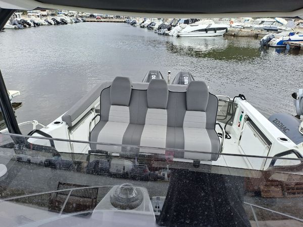 Jeanneau Cap Camarat 9.0 CC | Muna