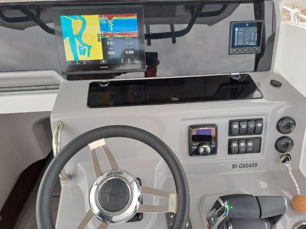 Jeanneau Cap Camarat 9.0 CC | Muna