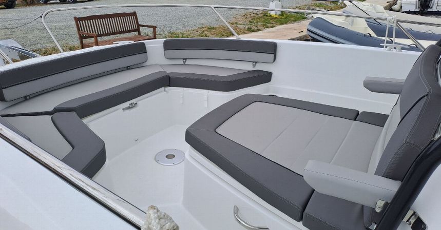 Jeanneau Cap Camarat 9.0 CC | Muna