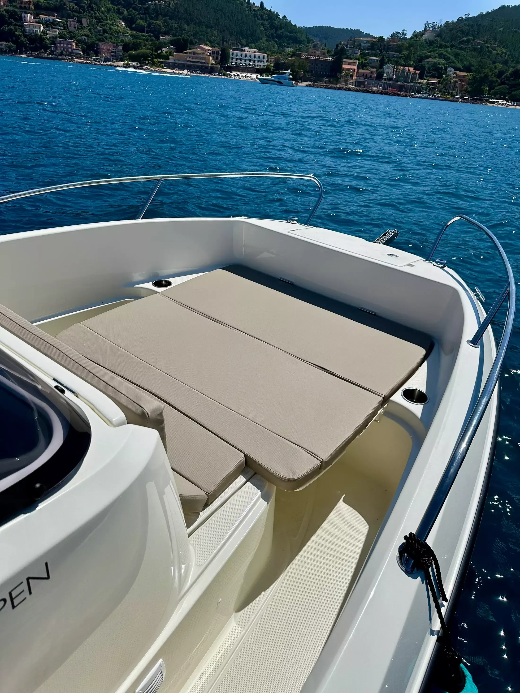 Quicksilver Activ 605 Open | Seaside