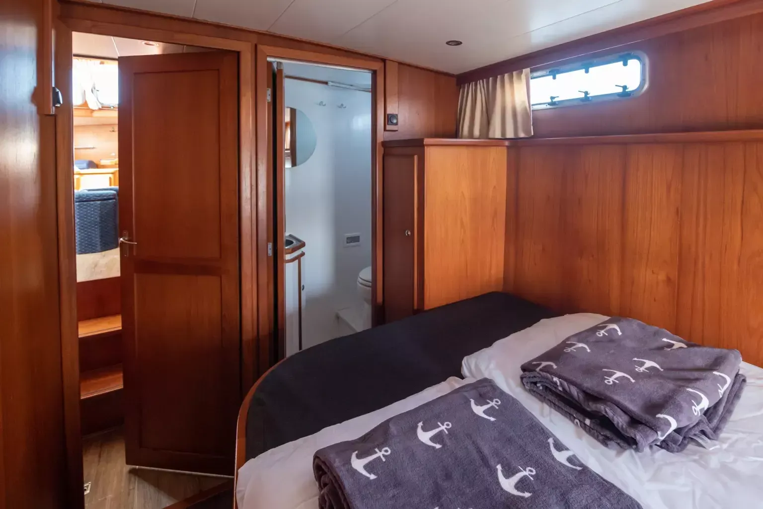 Aqua Yacht 1200 | Siva