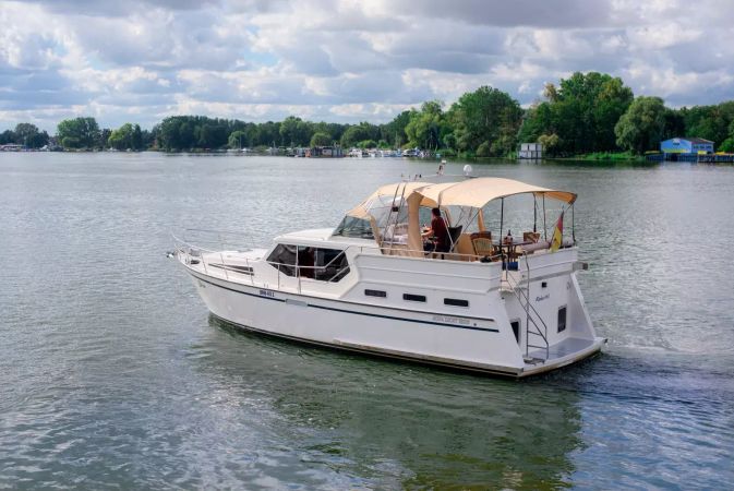 Aqua Yacht 1200 | Siva