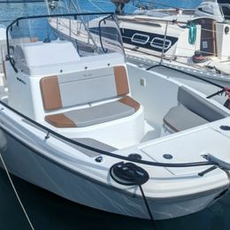 Beneteau Flyer 7 Spacedeck | Gian & Chris