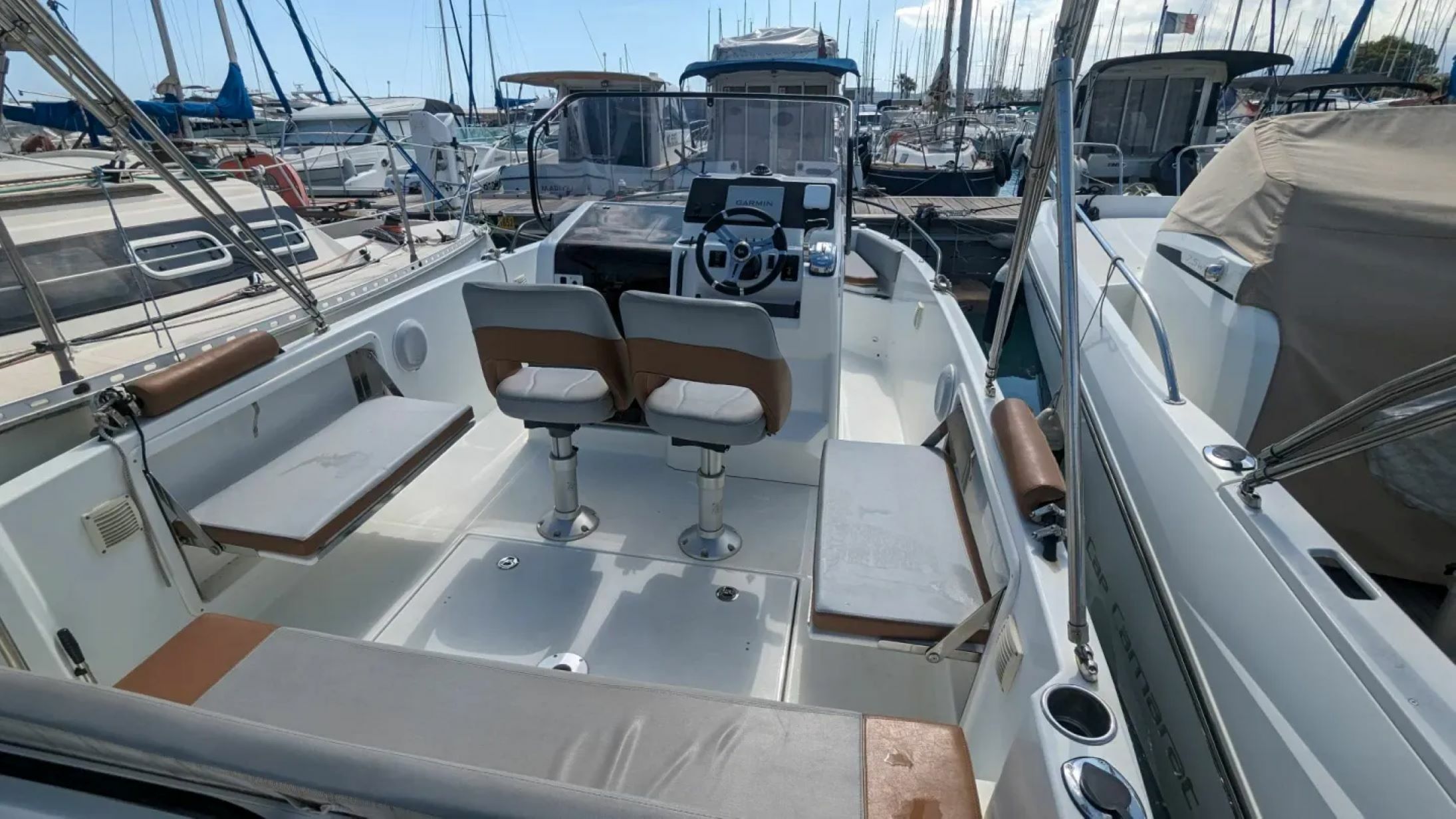 Beneteau Flyer 7 Spacedeck | Gian & Chris
