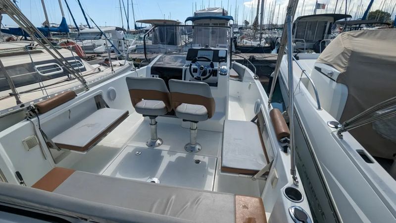 Beneteau Flyer 7 Spacedeck | Gian & Chris