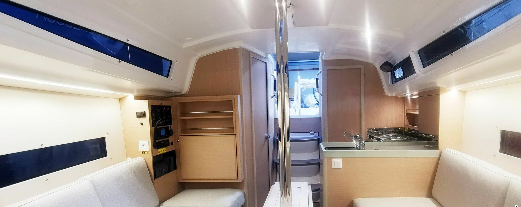 Beneteau Oceanis 30.1 | Boot Eins