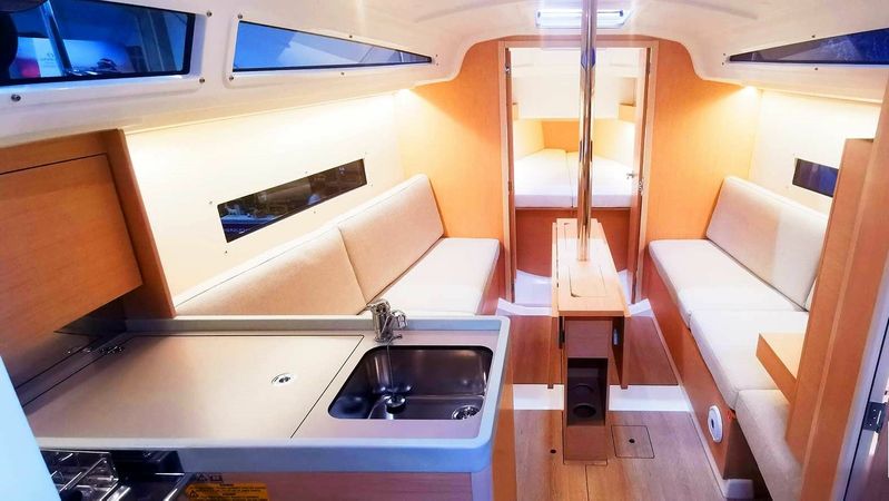 Beneteau Oceanis 30.1 | Boot Eins