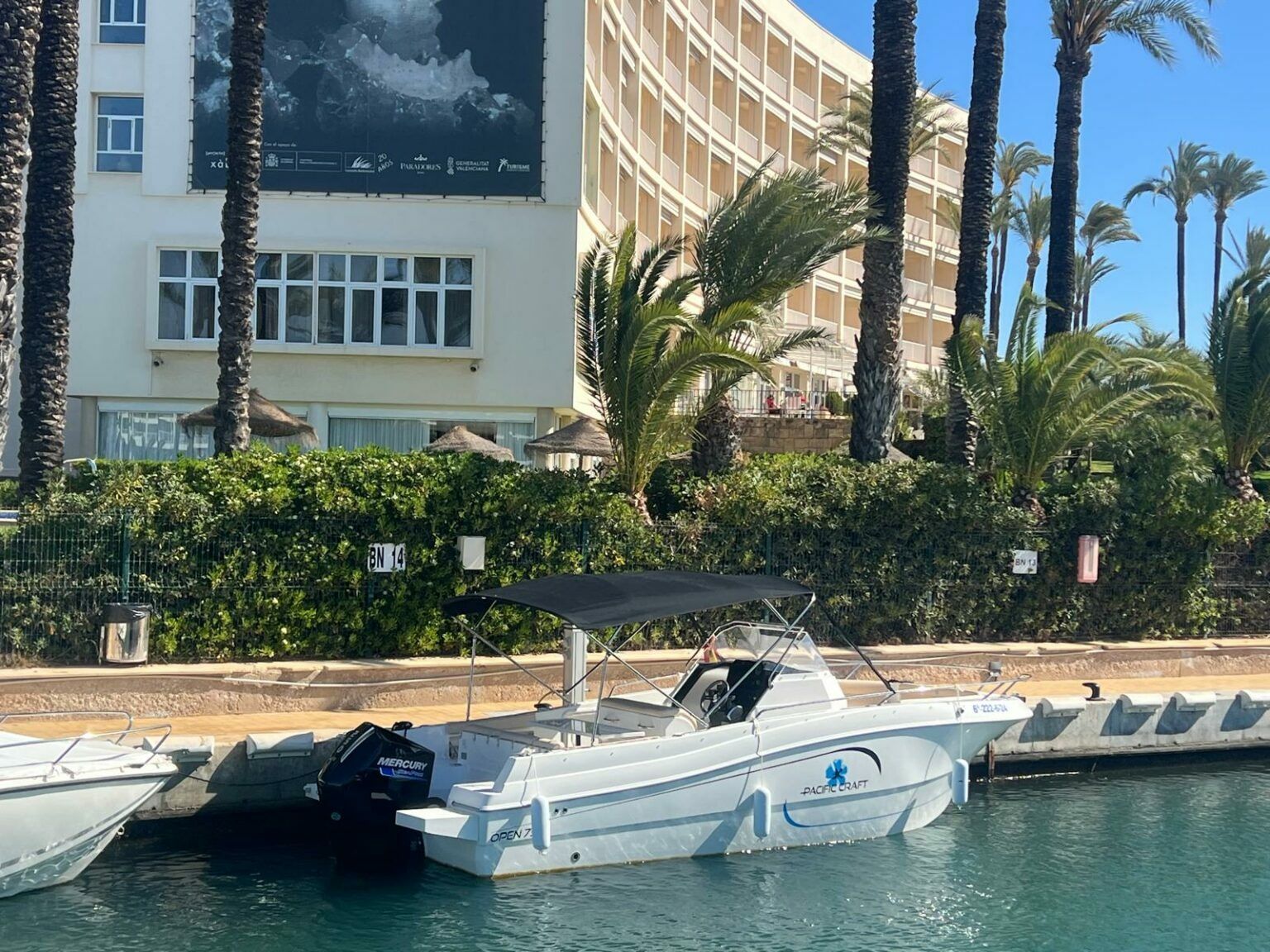 Pacific Craft 750 Open | Handfort 3