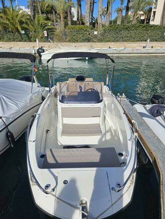 Quicksilver 605 Activ | Q Trece