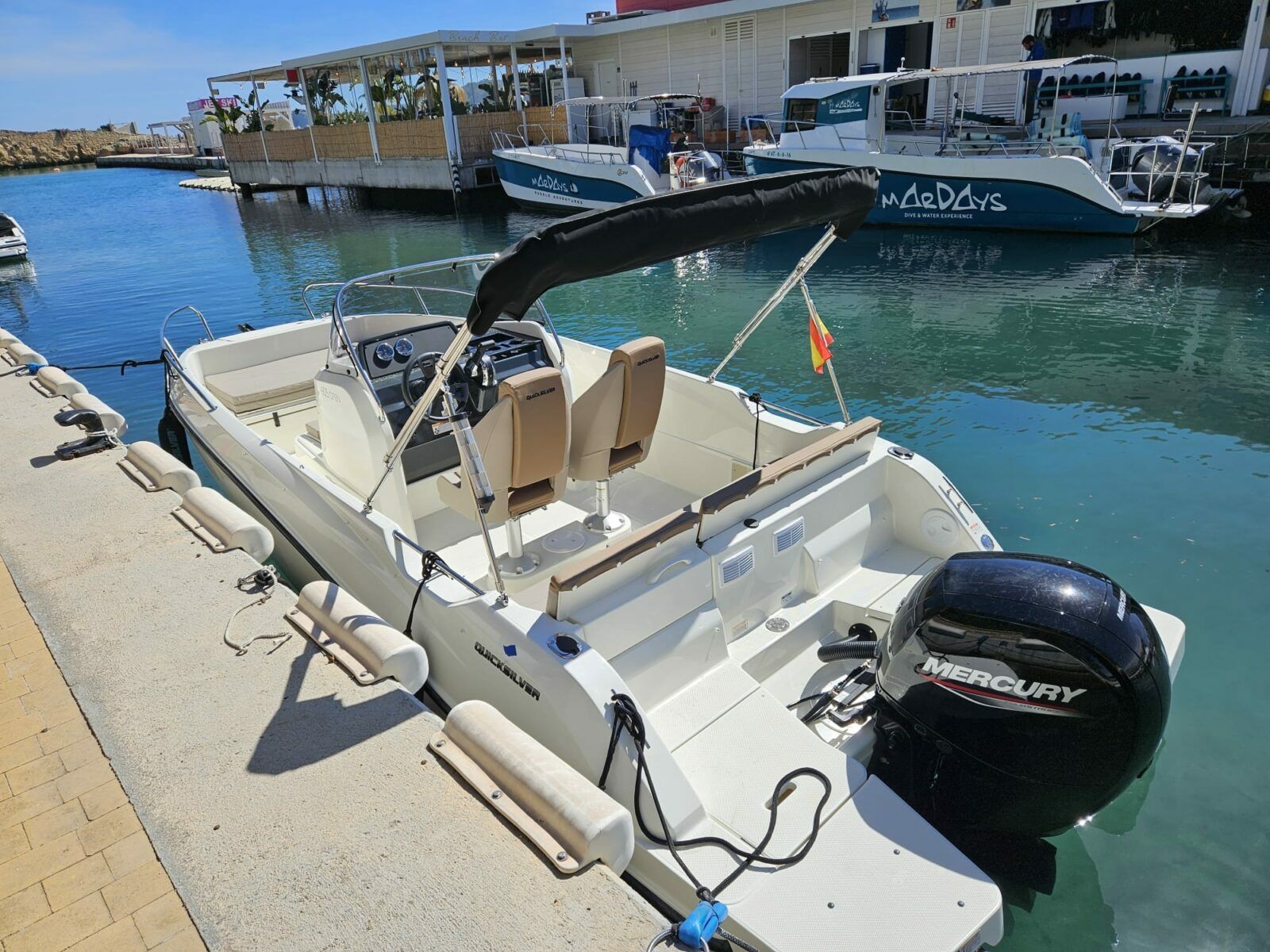Quicksilver 605 Activ | Q Quince