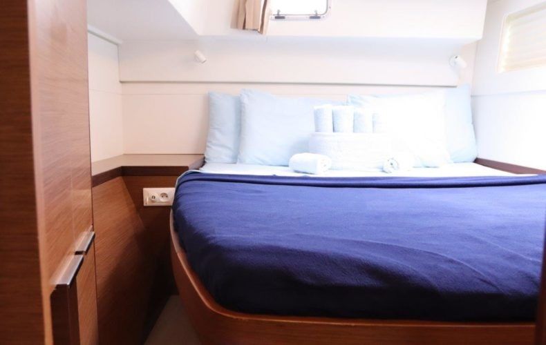 Lagoon 40 | Bubbles Up