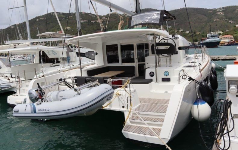 Lagoon 40 | Bubbles Up