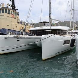 Lagoon 40 | Bubbles Up