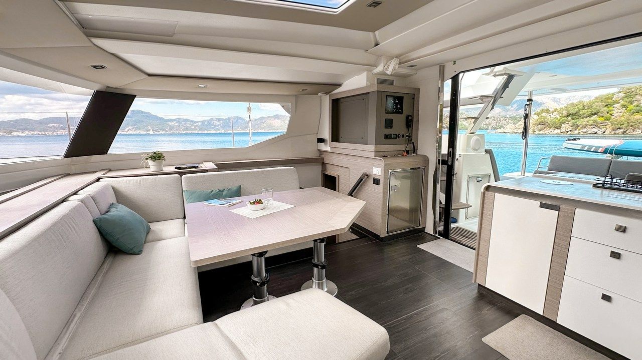 Fountaine Pajot Tanna 47 | Smart Way