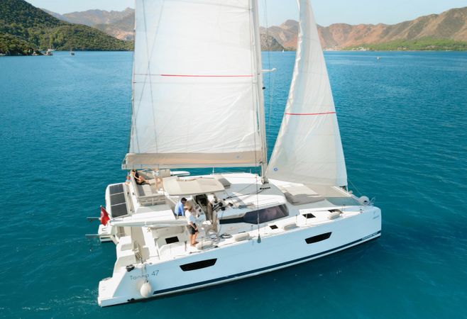 Fountaine Pajot Tanna 47 | Angara