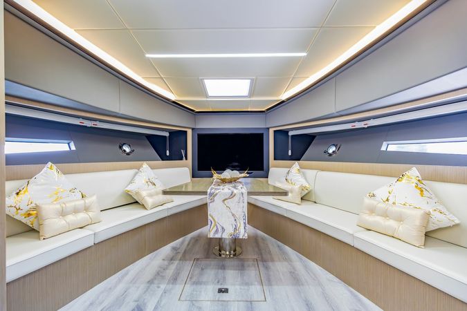 Custom Built 52 | Luna