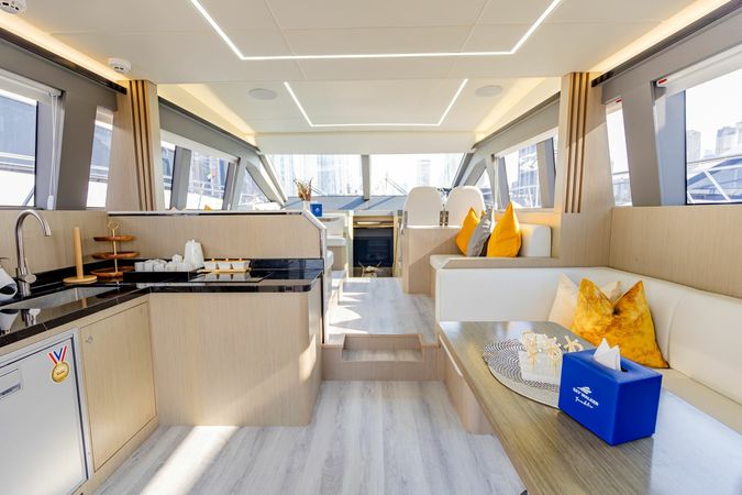 Custom Built 52 | Luna