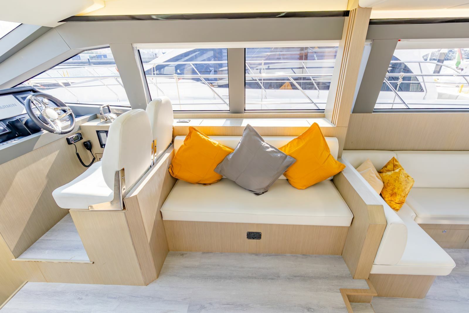 Custom Built 52 | Luna