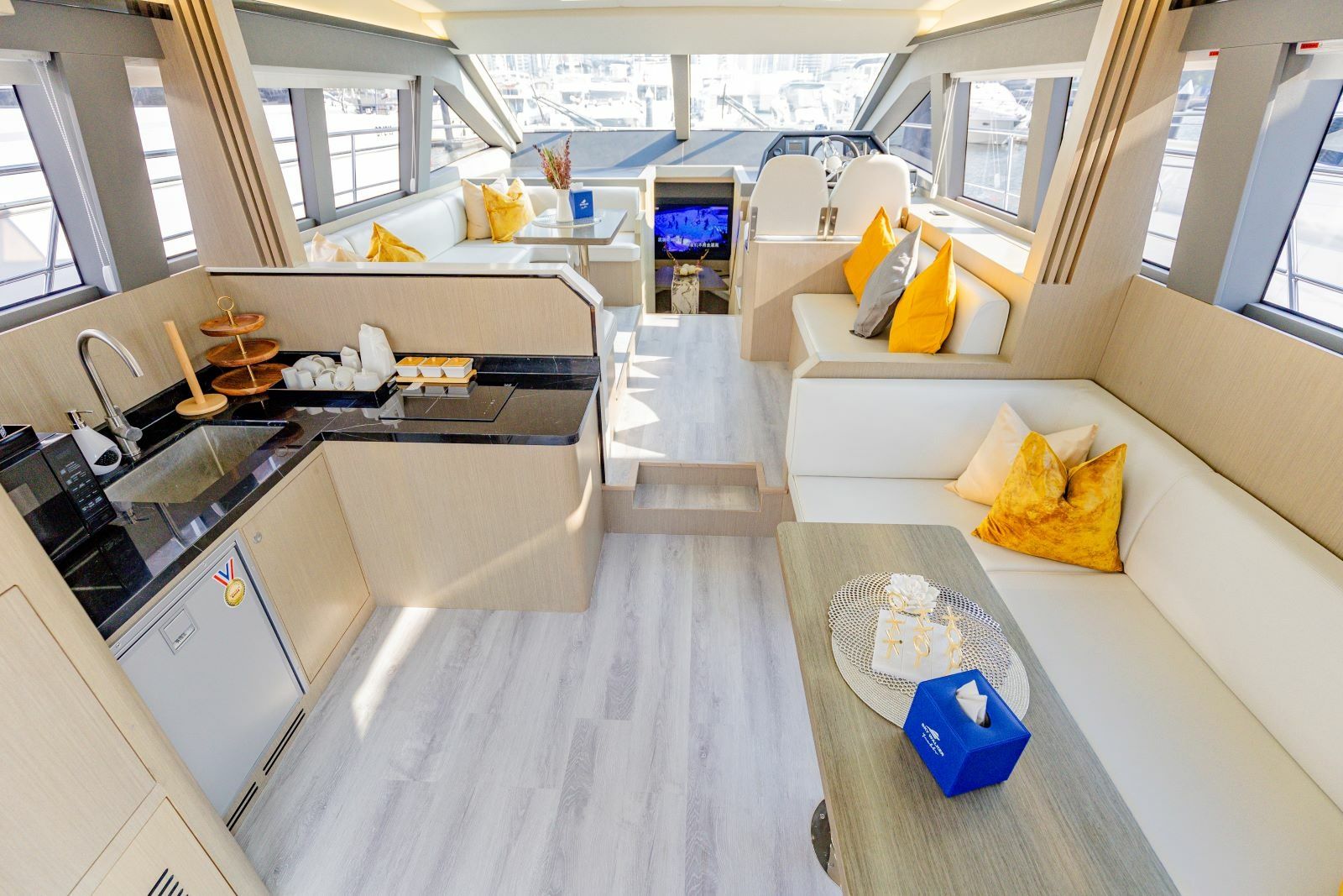 Custom Built 52 | Luna