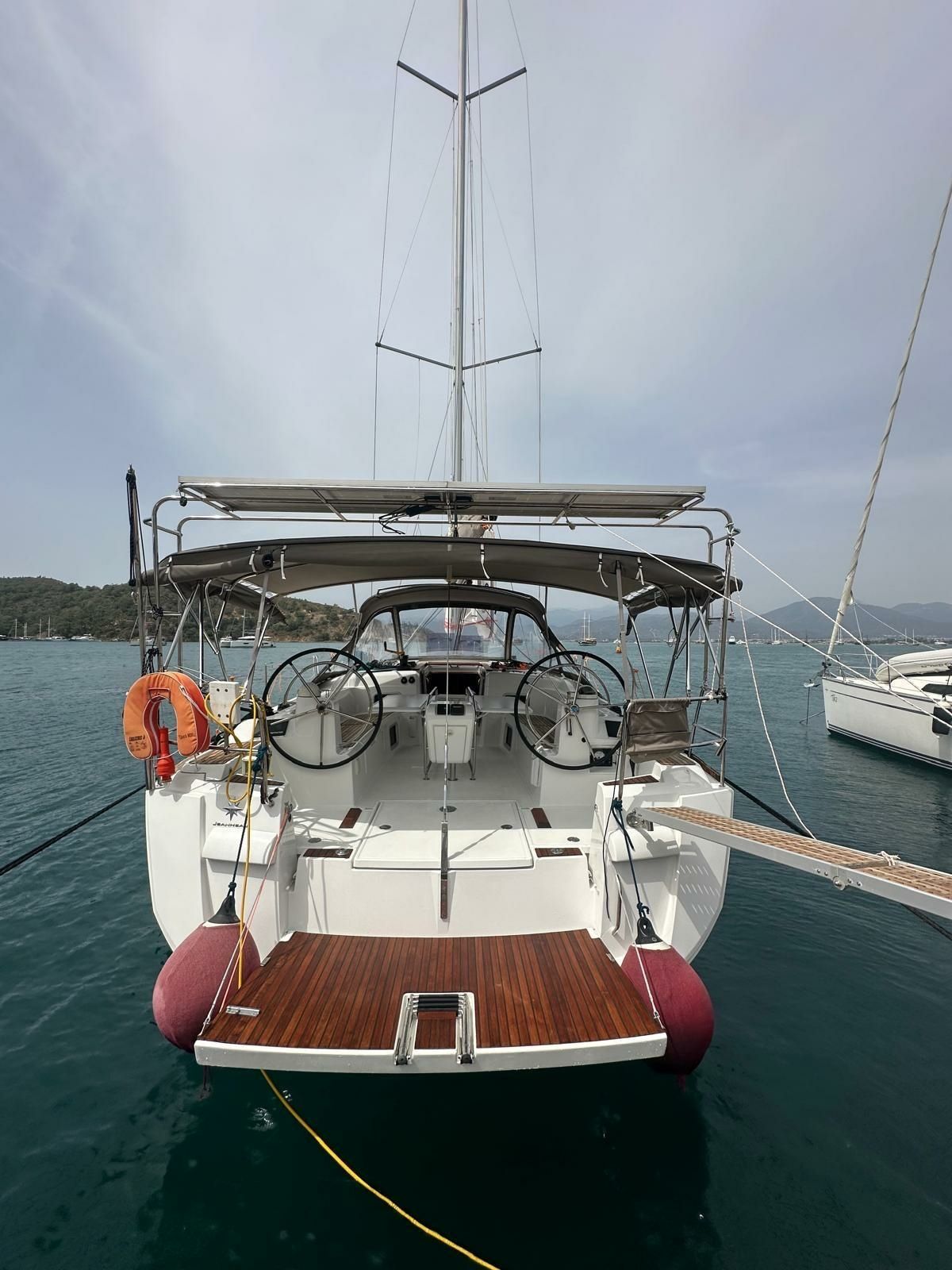 Jeanneau Sun Odyssey 479 | Lucky Rain