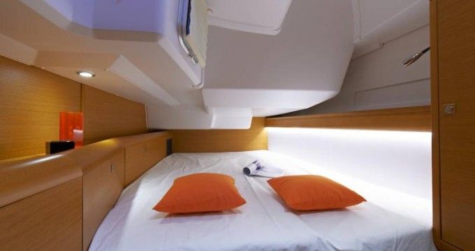 Jeanneau Sun Odyssey 479 | Lucky Rain
