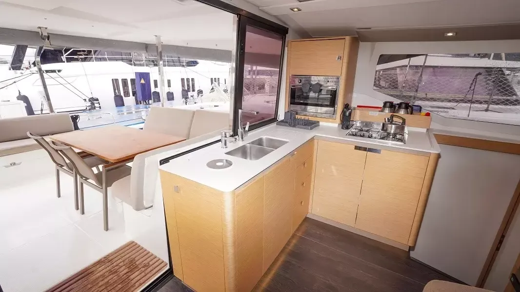 Fountaine Pajot Isla 40 | La Dolce Vita