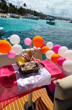 Rinker Fiesta 260 | Roka Nautica