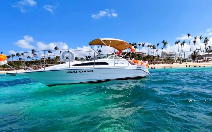 Rinker Fiesta 260 | Roka Nautica